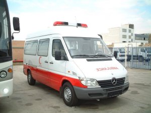 メルセデス２１４　中東某国救急車